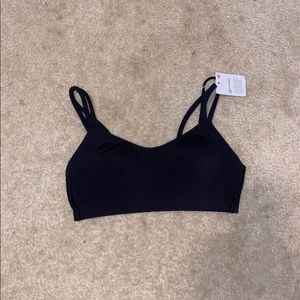 Lululemon like a cloud bra